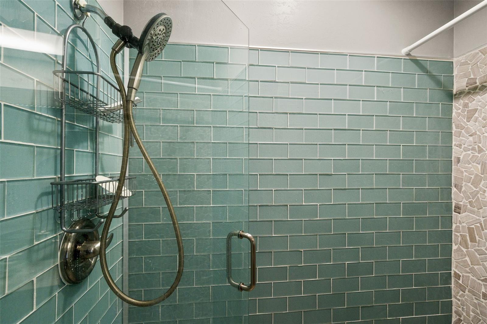 Image 17 of 35 For 13130 Feather Street