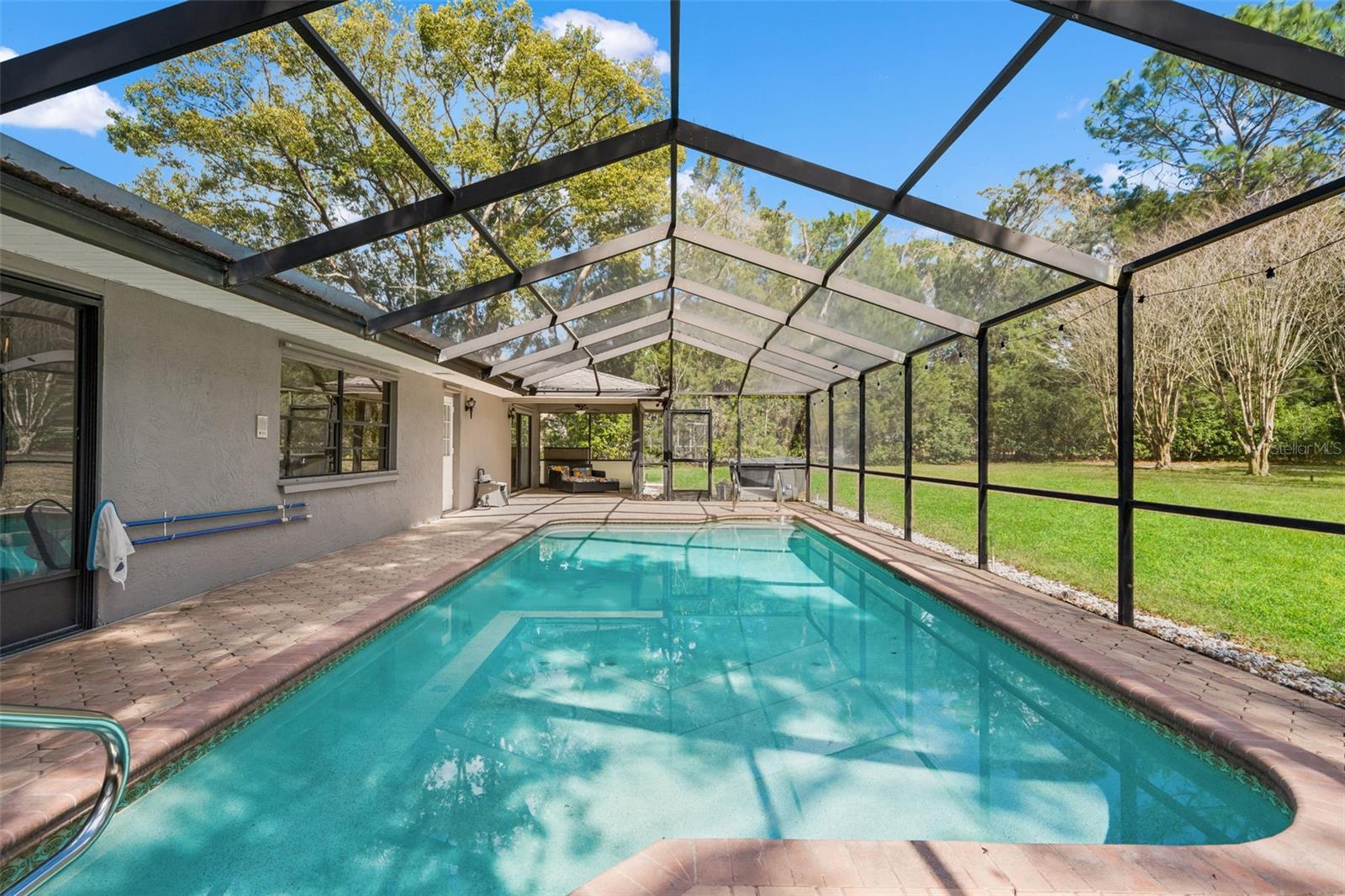 Image 19 of 35 For 13130 Feather Street