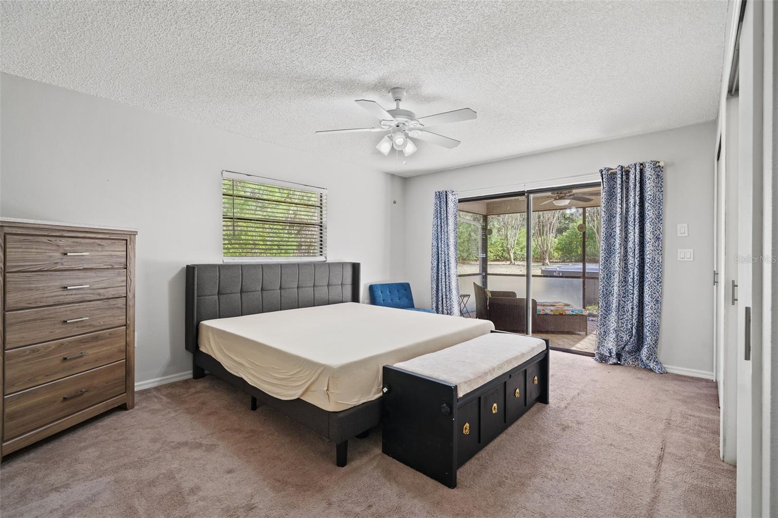 Image 26 of 35 For 13130 Feather Street