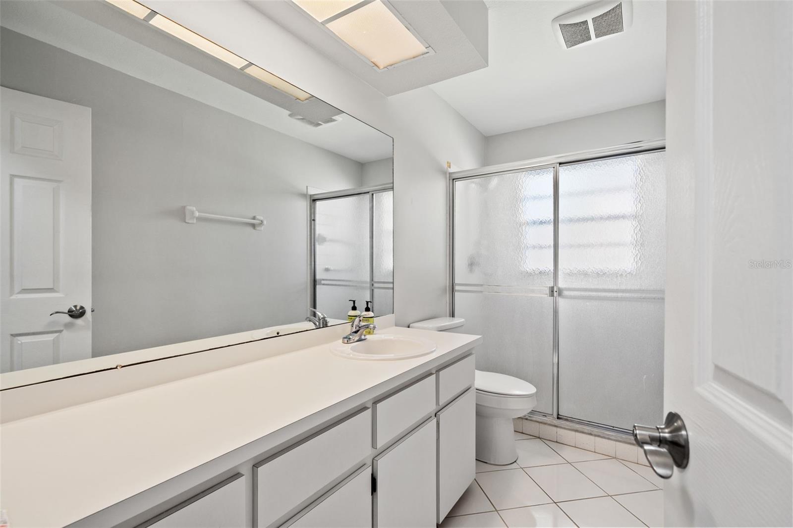 Image 27 of 35 For 13130 Feather Street