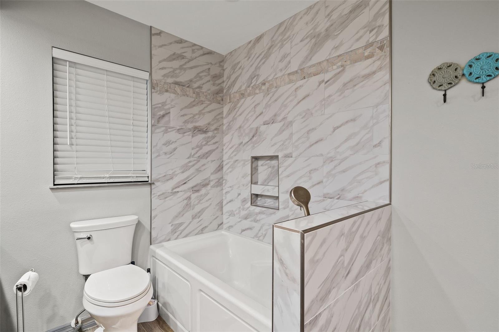 Image 28 of 35 For 13130 Feather Street