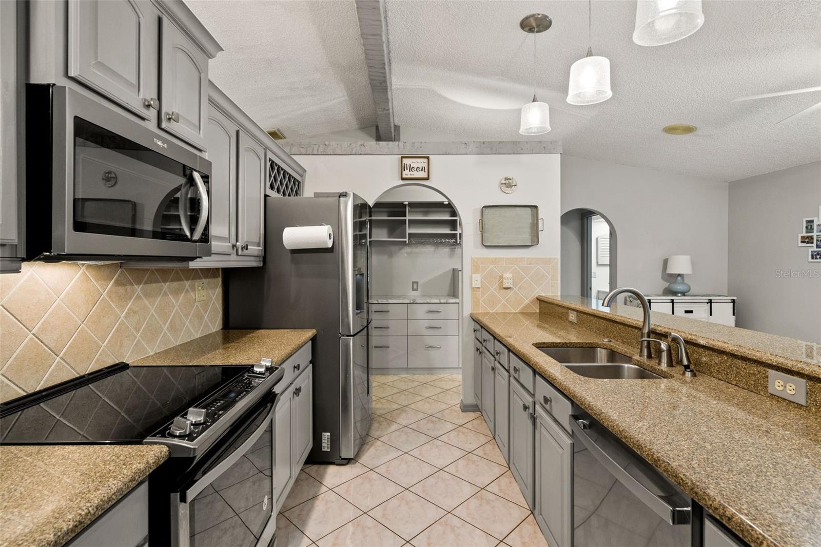 Image 9 of 35 For 13130 Feather Street