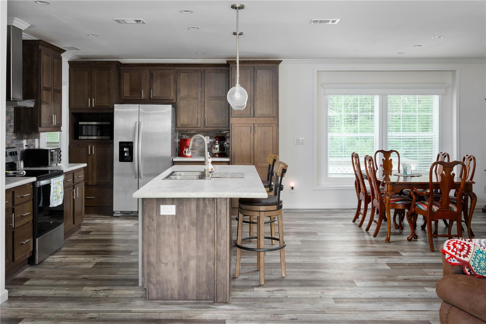 Image 10 of 24 For 10015 45th Avenue