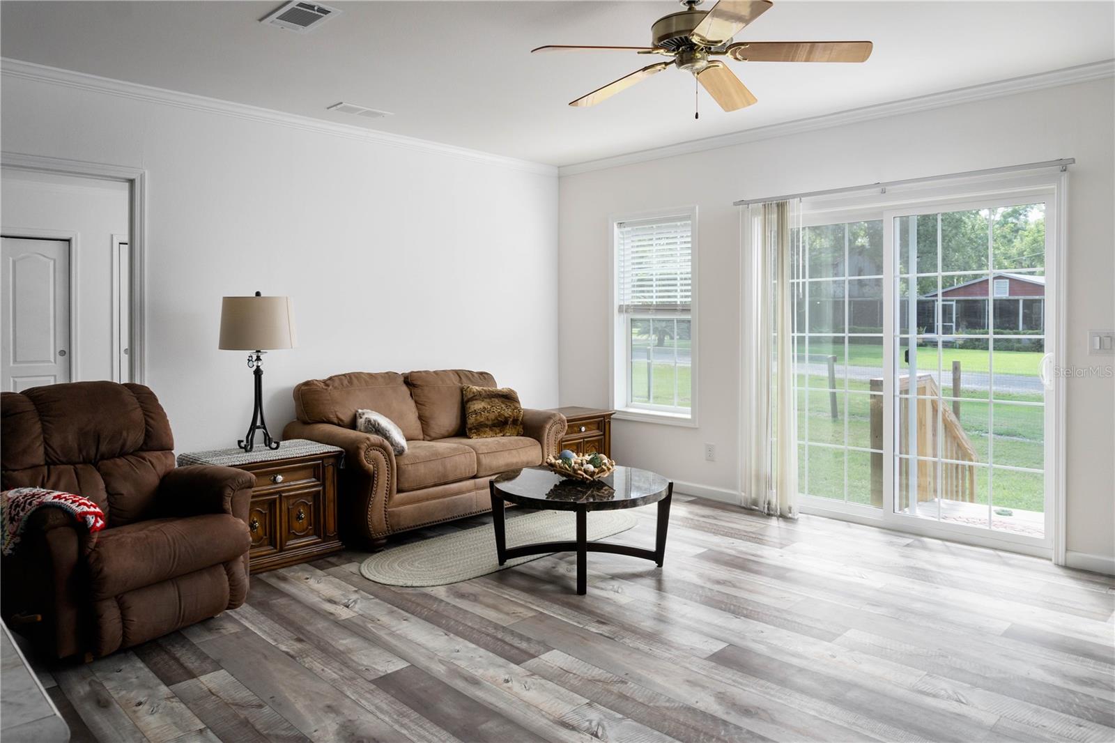 Image 12 of 24 For 10015 45th Avenue