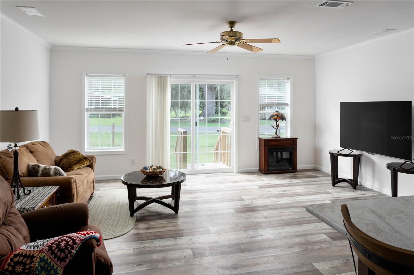 Image 13 of 24 For 10015 45th Avenue