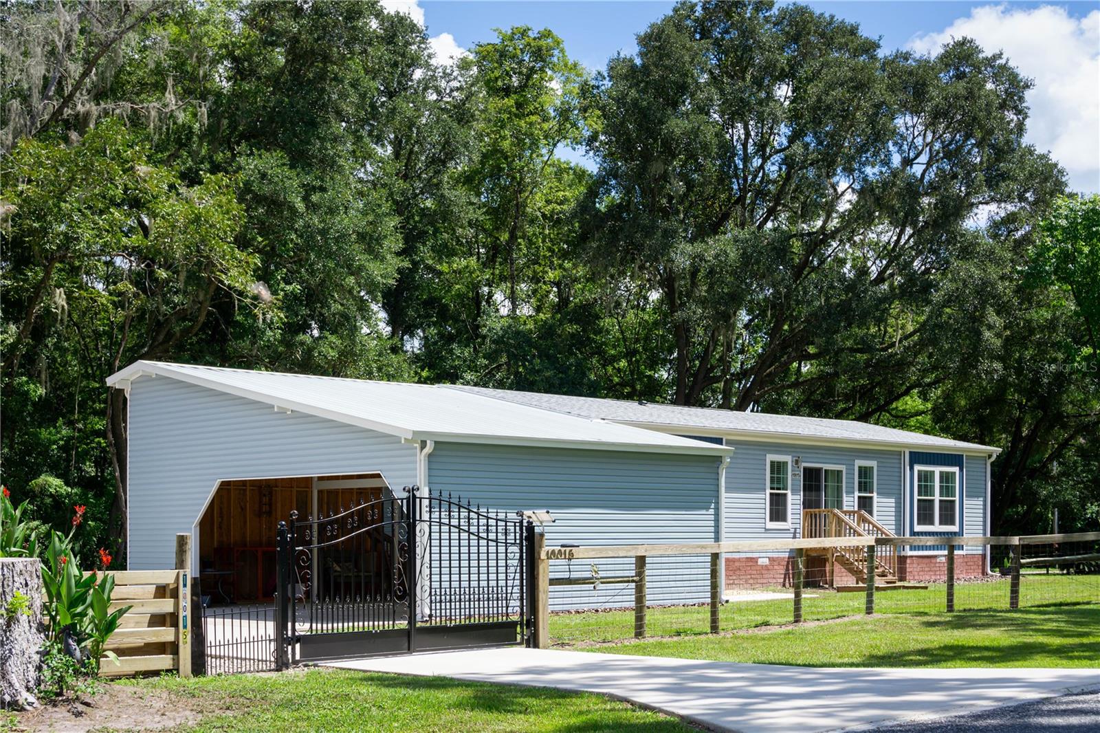 Image 3 of 24 For 10015 45th Avenue