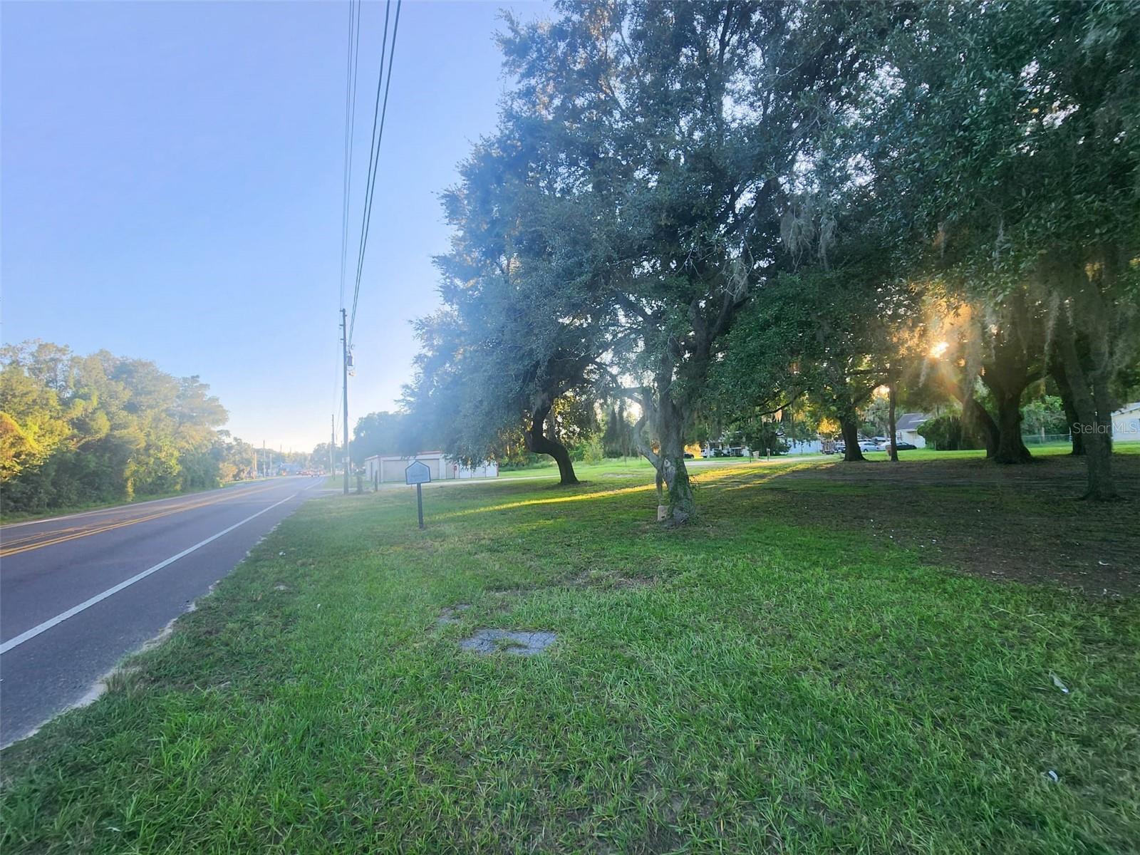 Image 4 of 21 For 00 Lake Daisy Drive