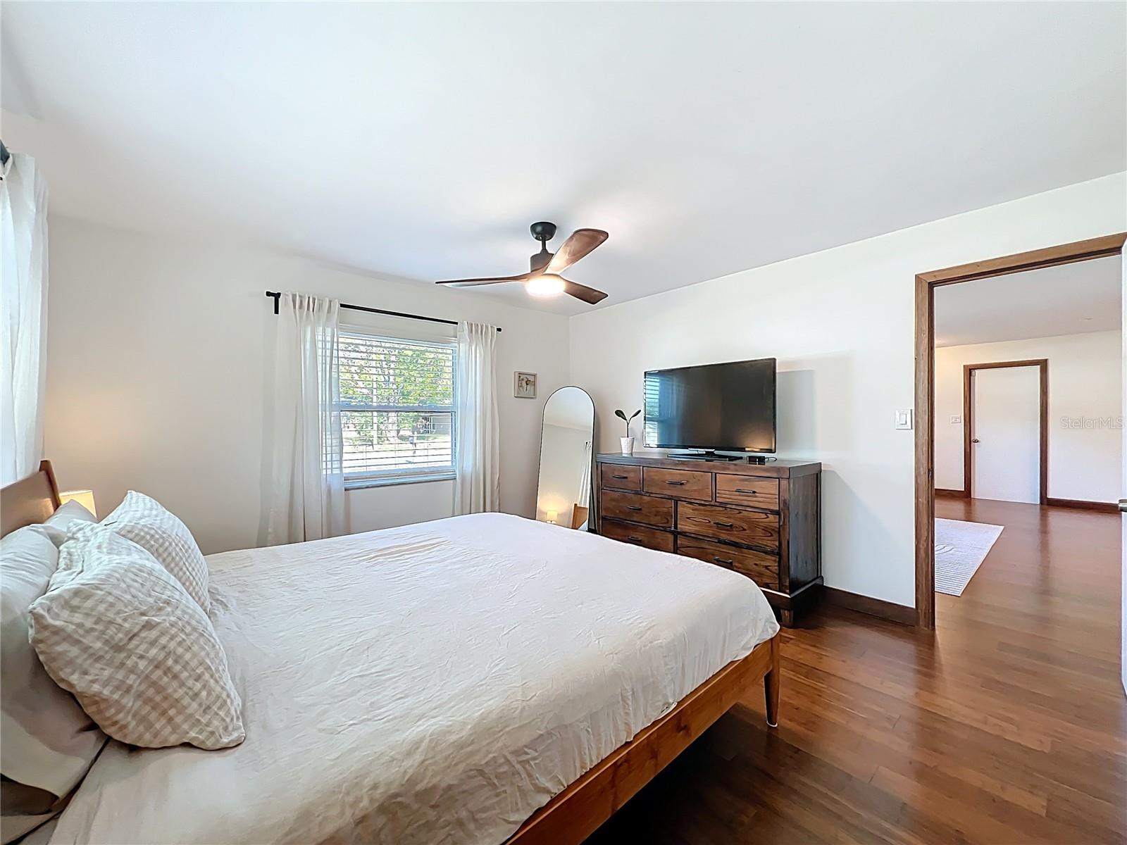 Image 40 of 76 For 7445 Betty Street