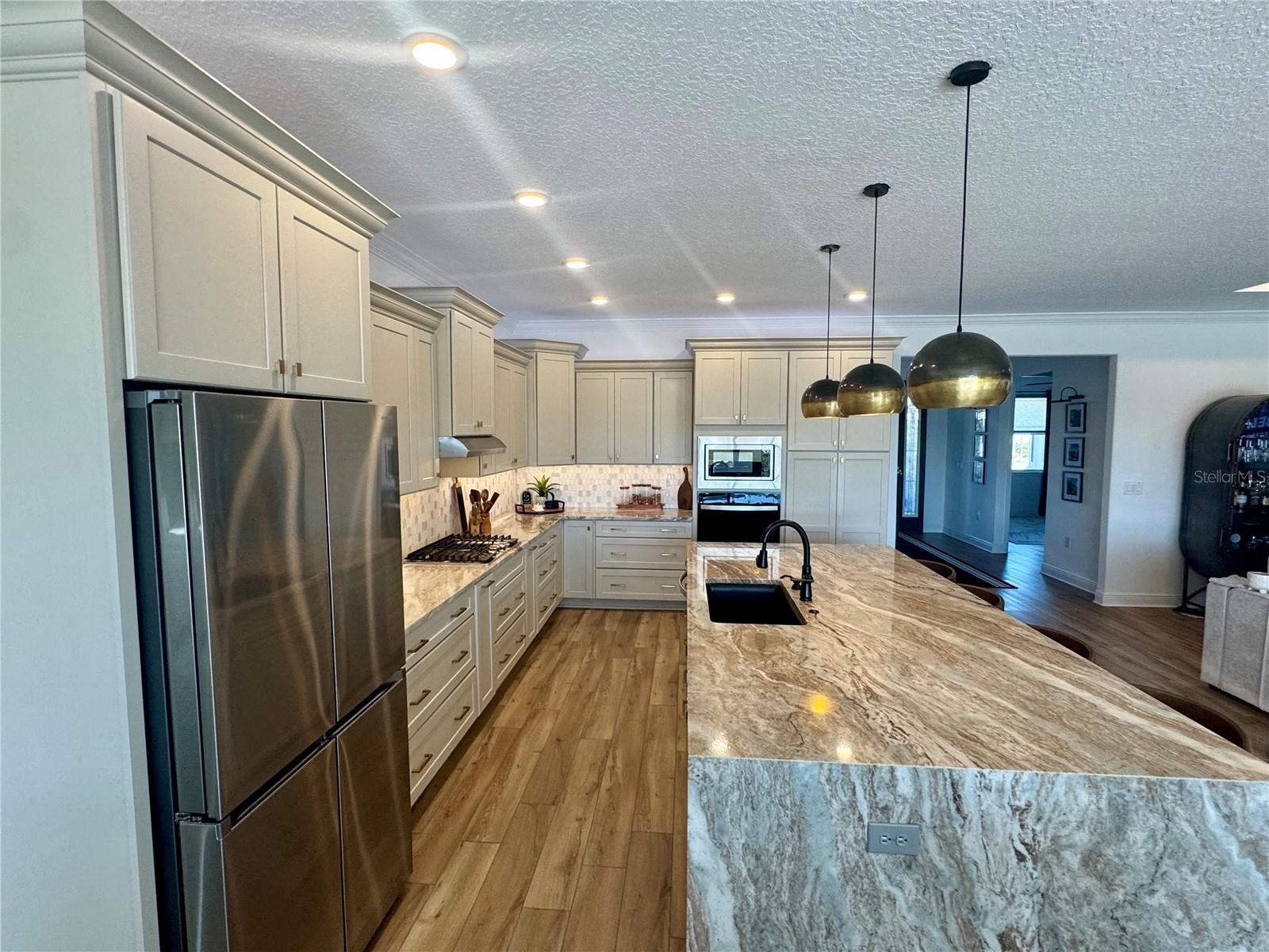 Image 10 of 39 For 9232 85th Place