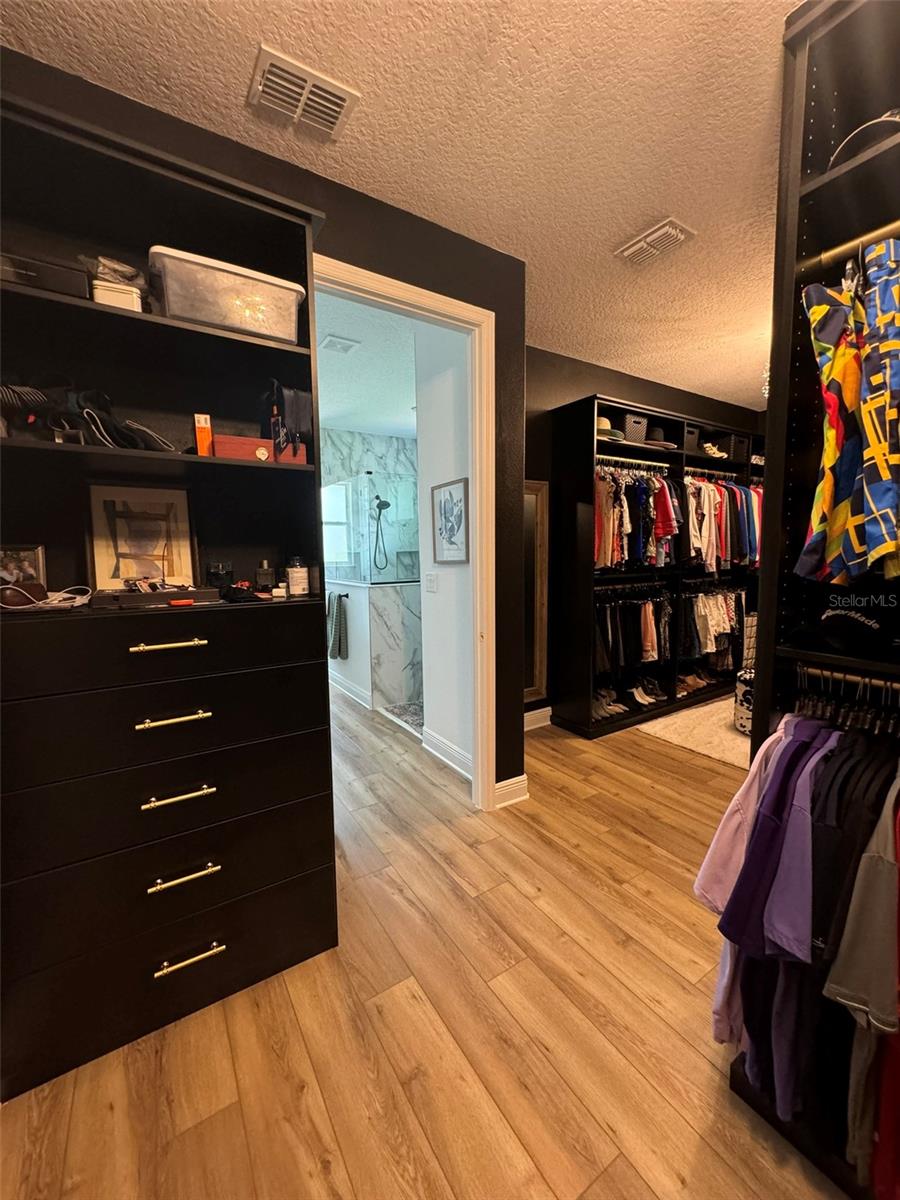 Image 14 of 39 For 9232 85th Place