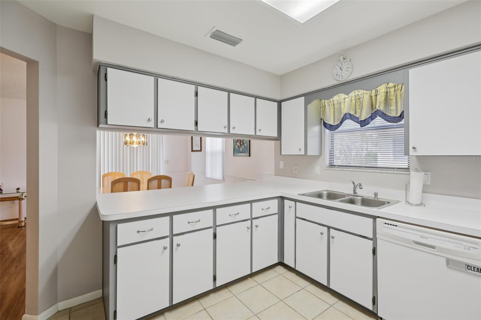 Image 28 of 71 For 1907 Tweed Court