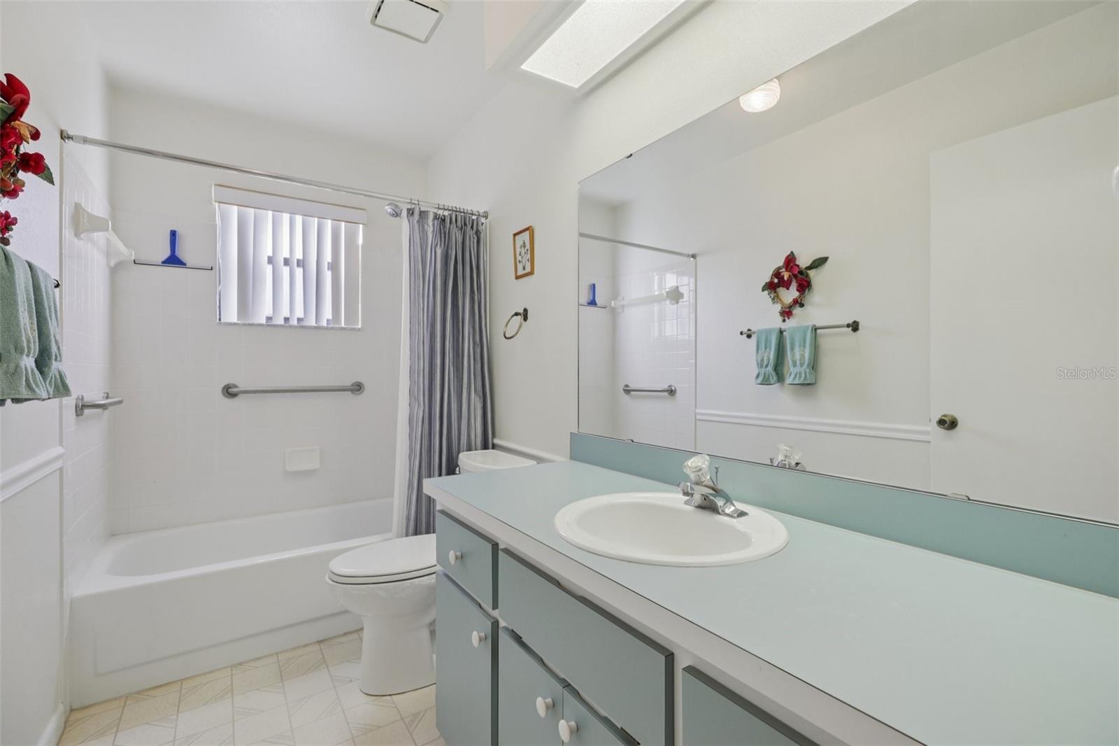 Image 38 of 71 For 1907 Tweed Court