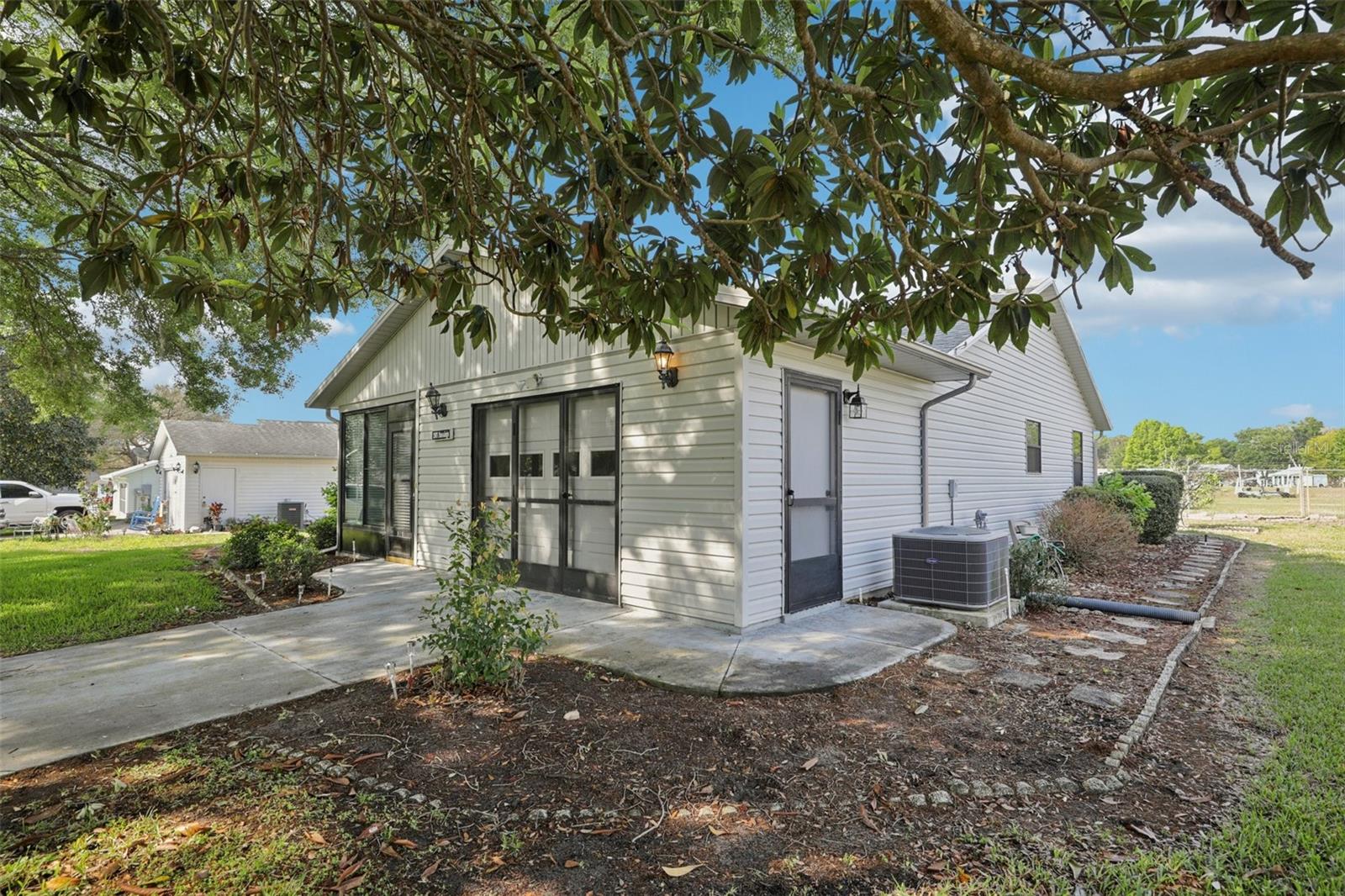 Image 8 of 71 For 1907 Tweed Court