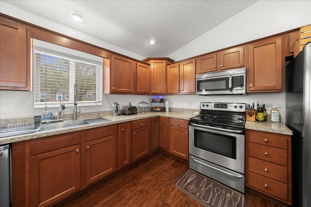 Image 13 of 35 For 15675 89th Terrace