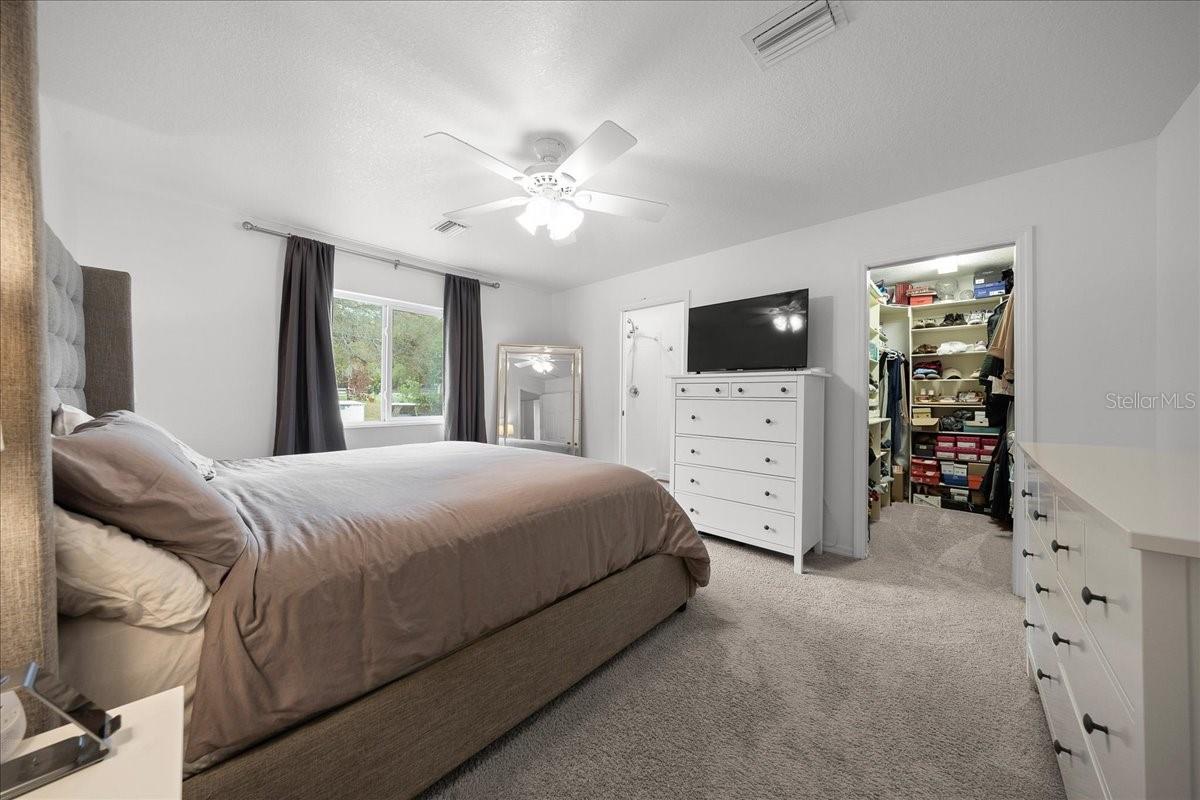 Image 18 of 35 For 15675 89th Terrace