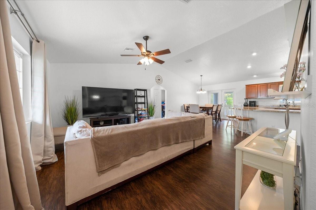 Image 4 of 35 For 15675 89th Terrace