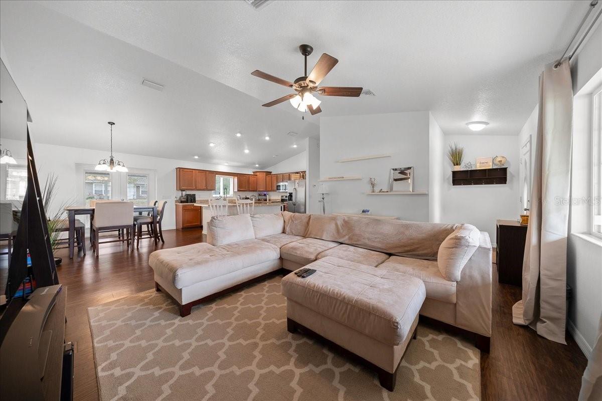 Image 5 of 35 For 15675 89th Terrace