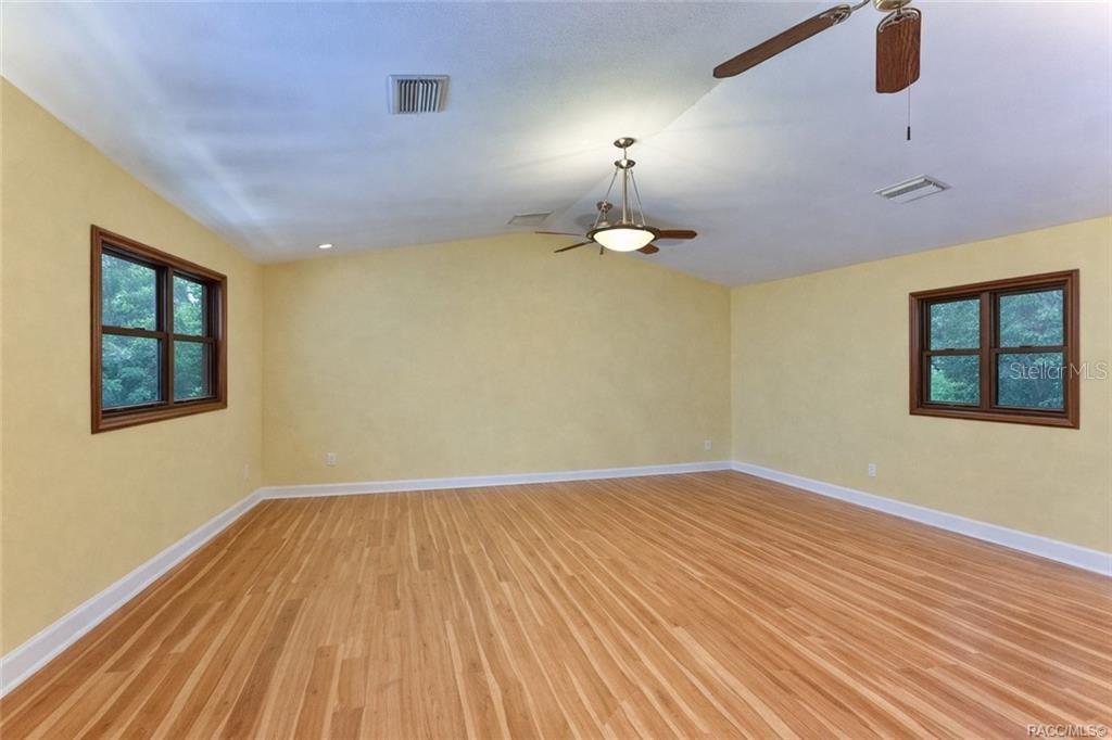 Image 17 of 35 For 540 Liberty Street