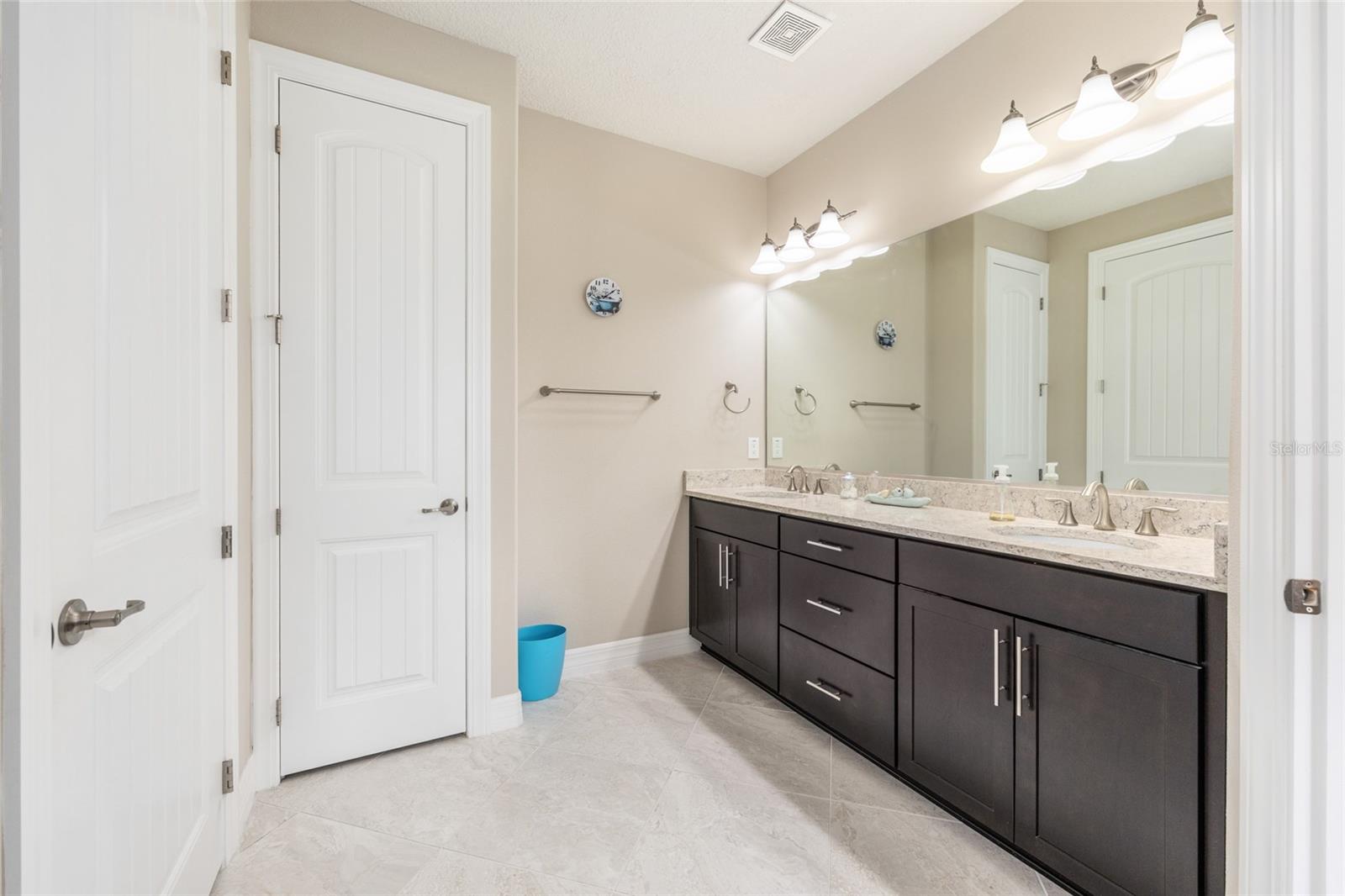 Image 32 of 58 For 6824 95th Circle