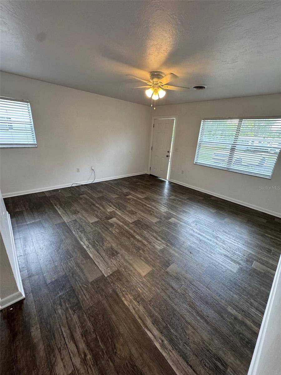 Image 4 of 14 For 1703-1703 70th Street