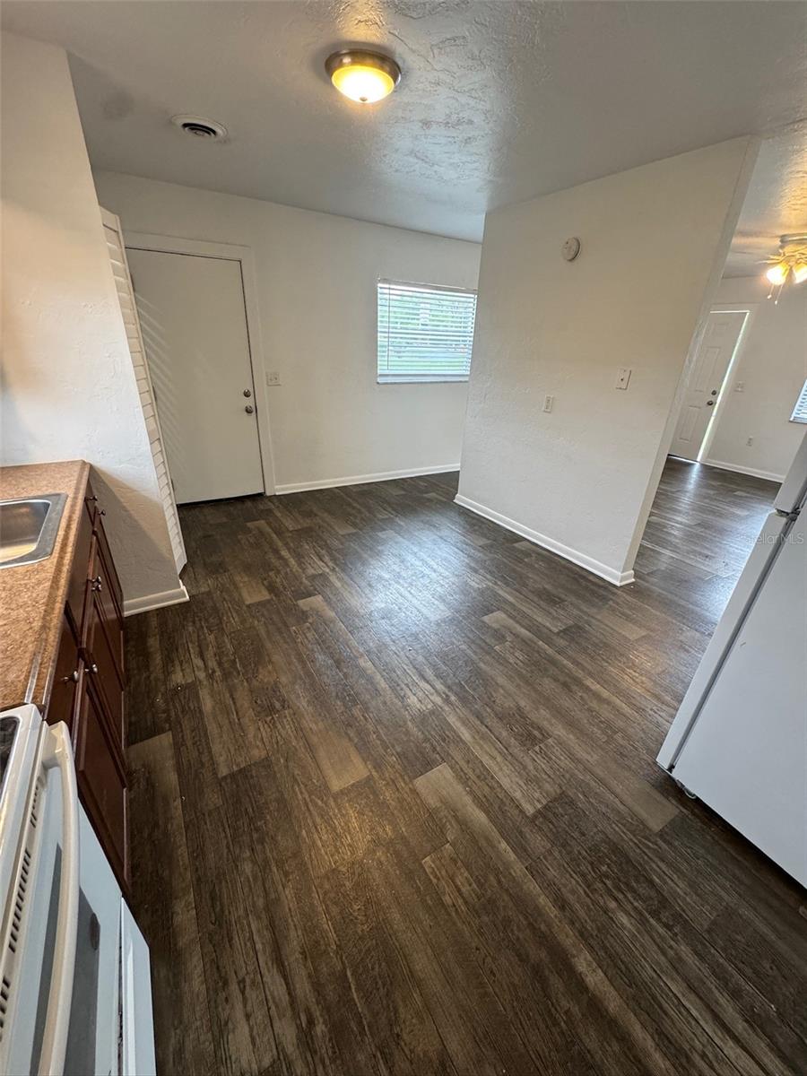 Image 7 of 14 For 1703-1703 70th Street