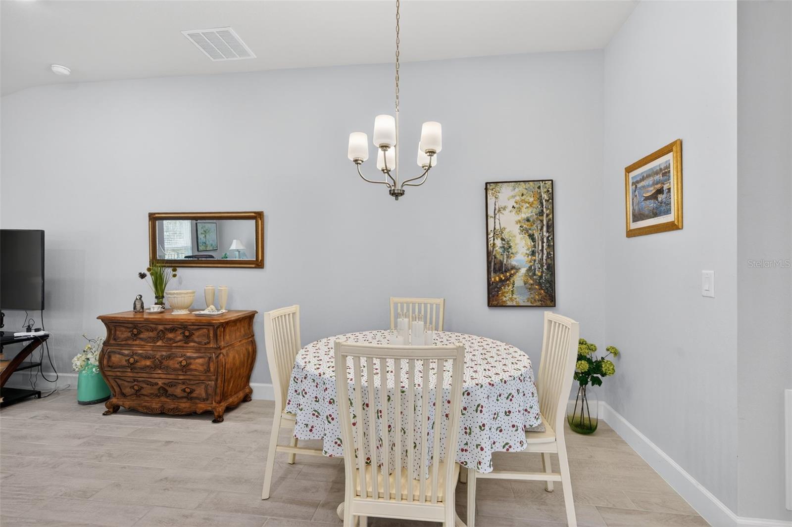 Image 18 of 48 For 1137 Heron Point Drive