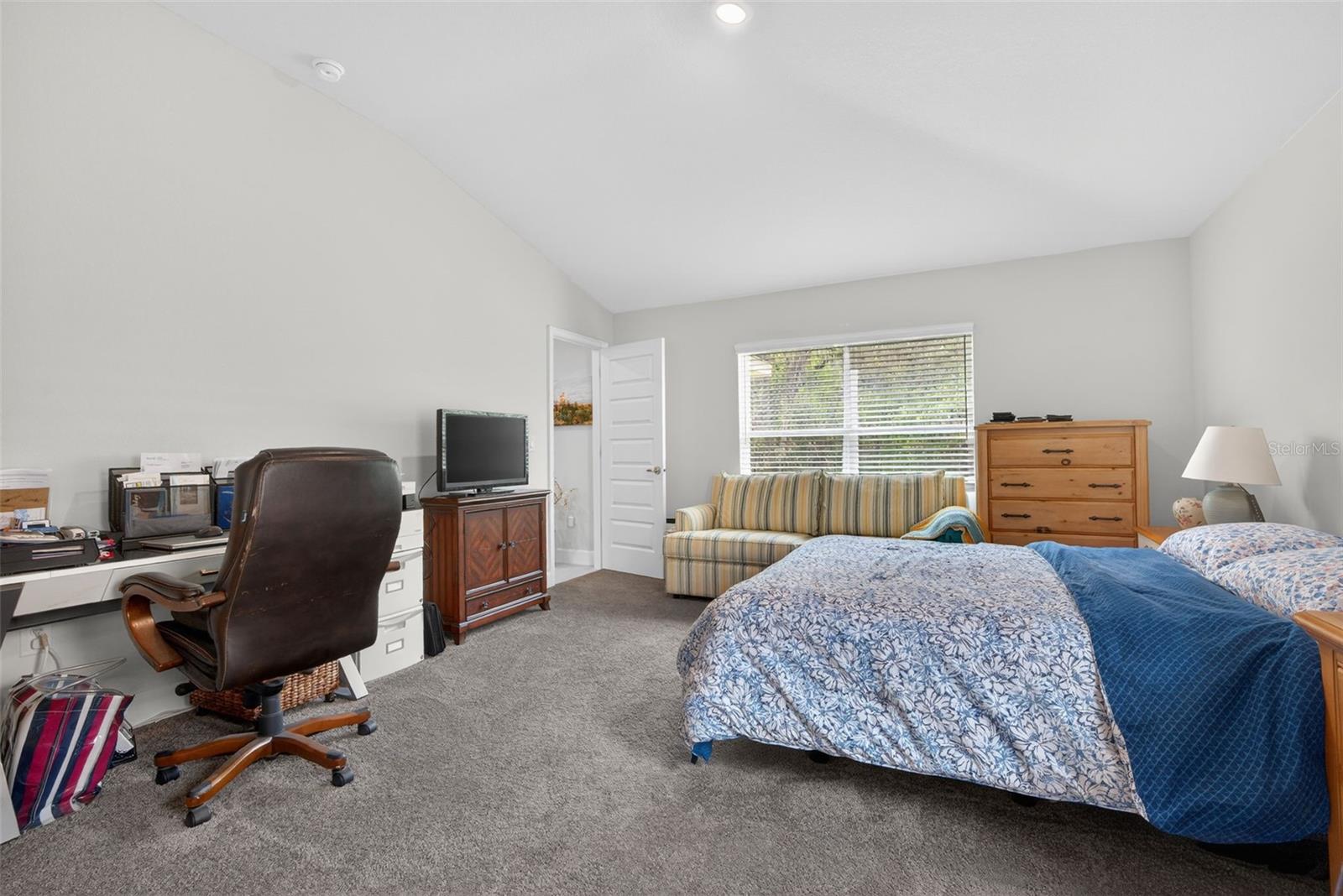 Image 24 of 48 For 1137 Heron Point Drive