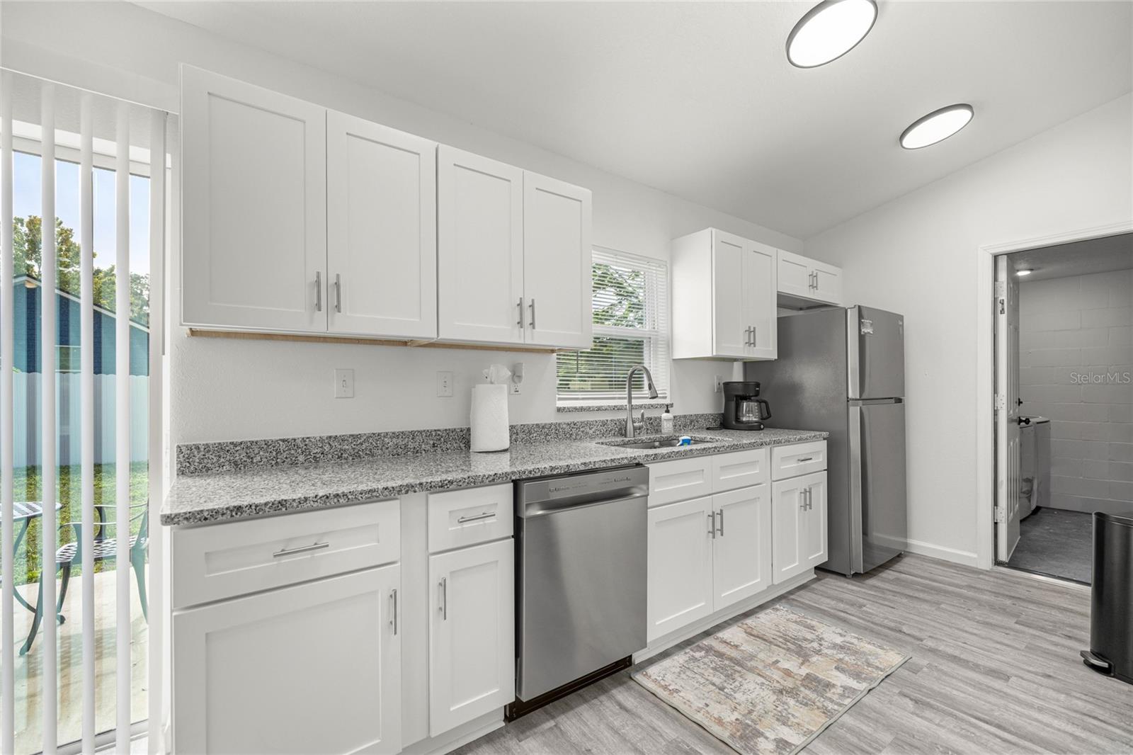 Image 10 of 41 For 714 1st Street