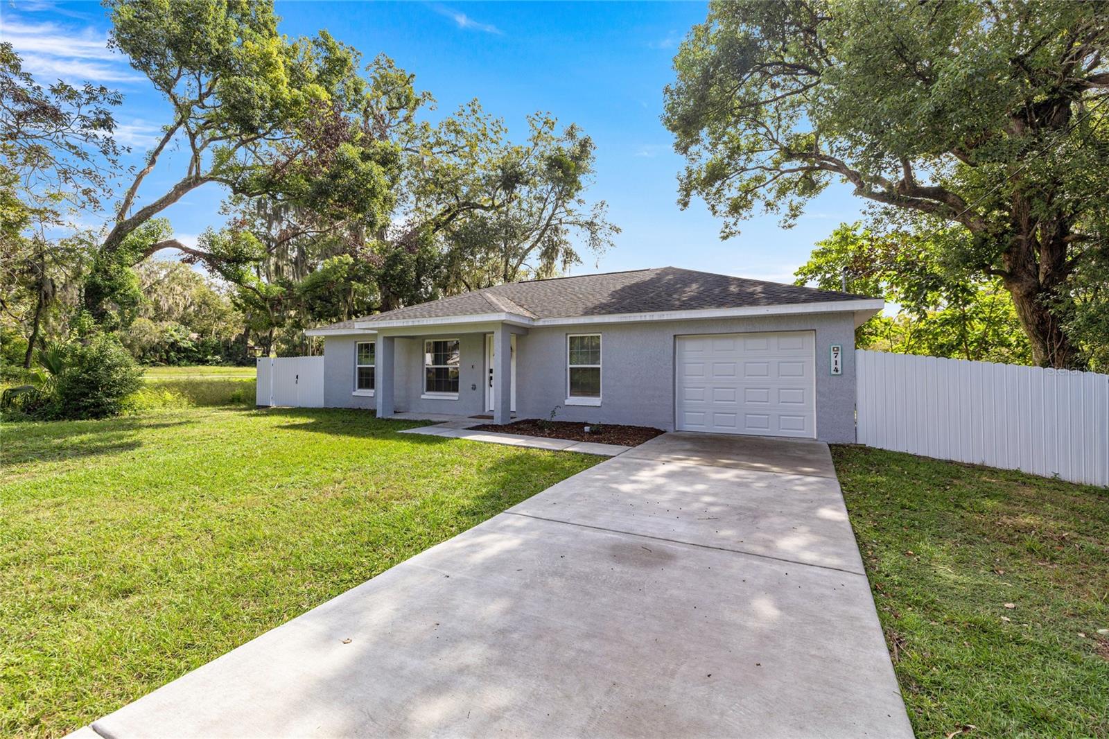 Image 23 of 41 For 714 1st Street