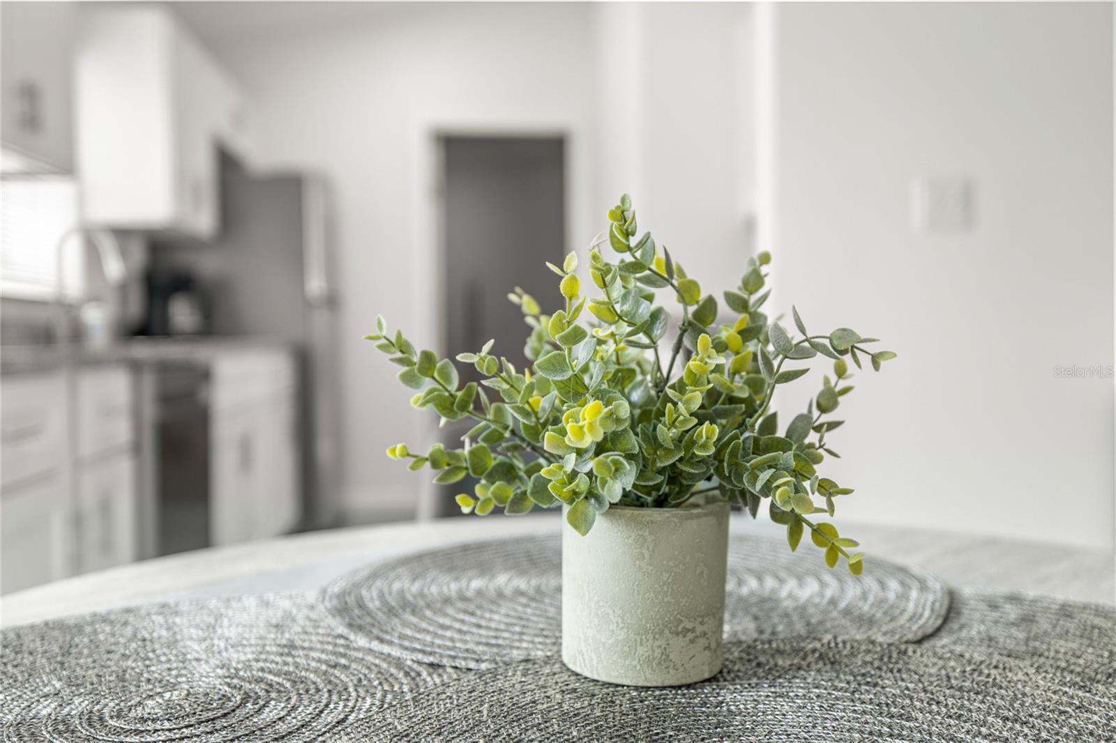 Image 8 of 41 For 714 1st Street