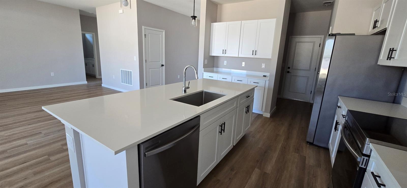 Image 4 of 13 For 9975 39th Terrace