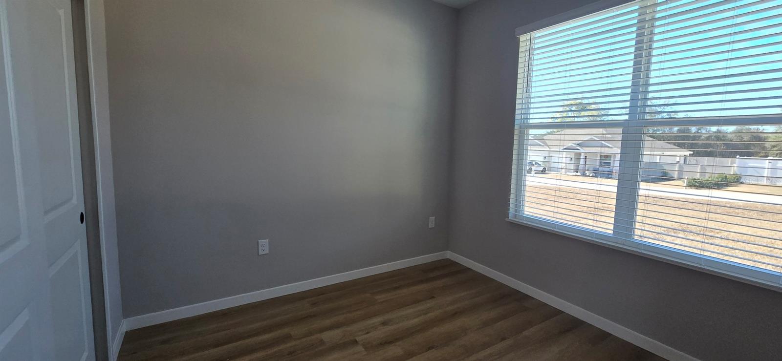 Image 9 of 13 For 9975 39th Terrace