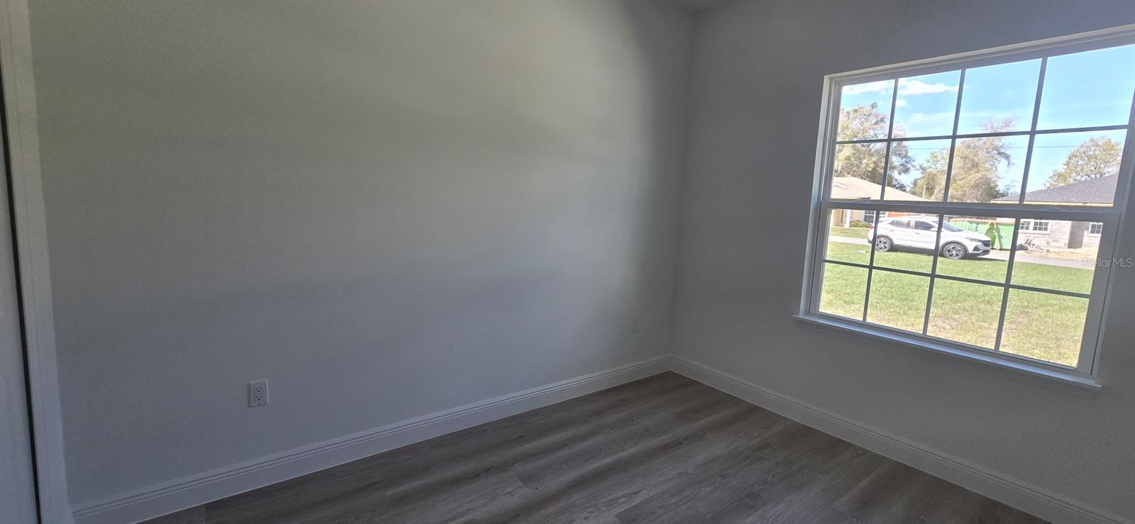 Image 10 of 17 For 4464 132nd Street