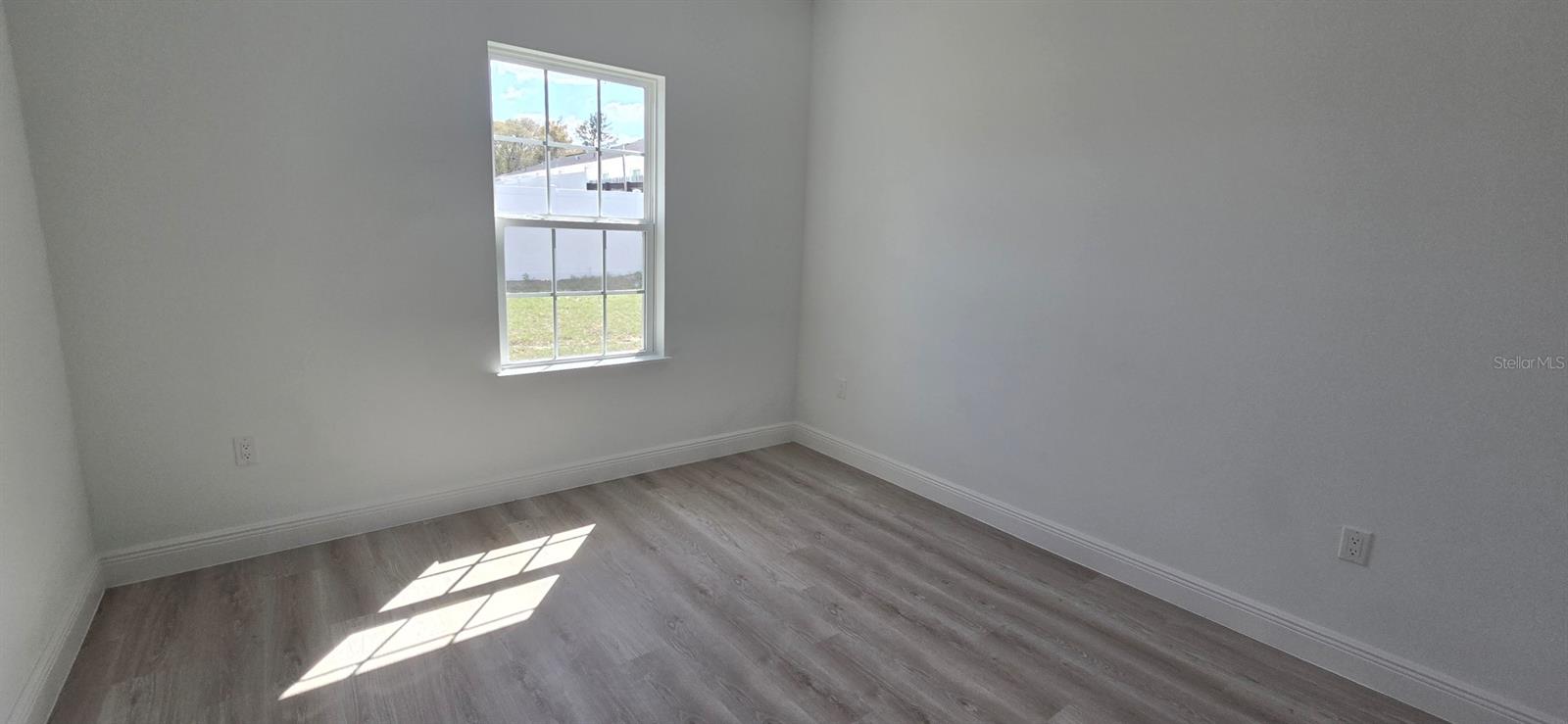 Image 8 of 17 For 4464 132nd Street