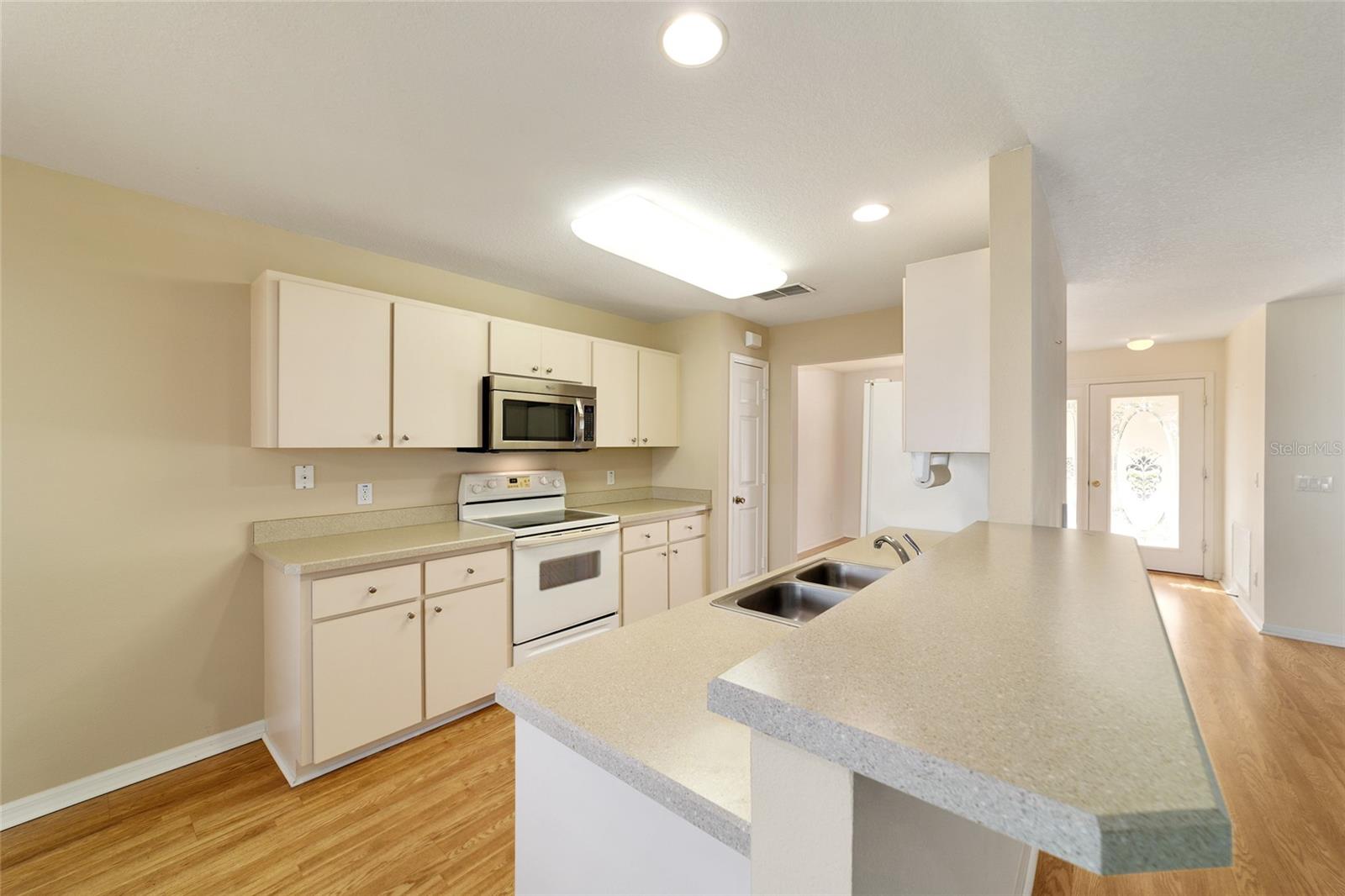 Image 30 of 57 For 9709 90th Street