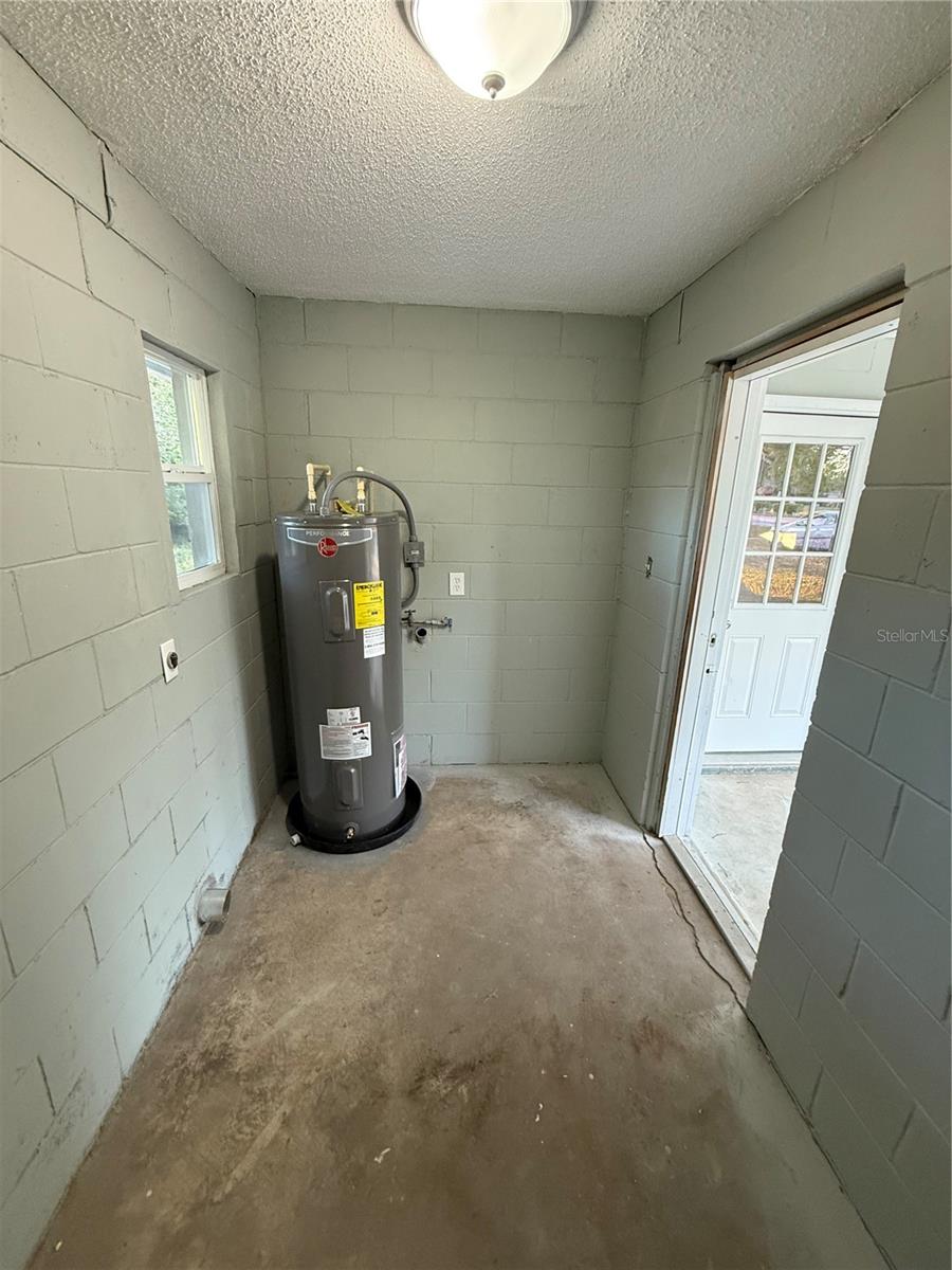 Image 10 of 20 For 2209 6th Street