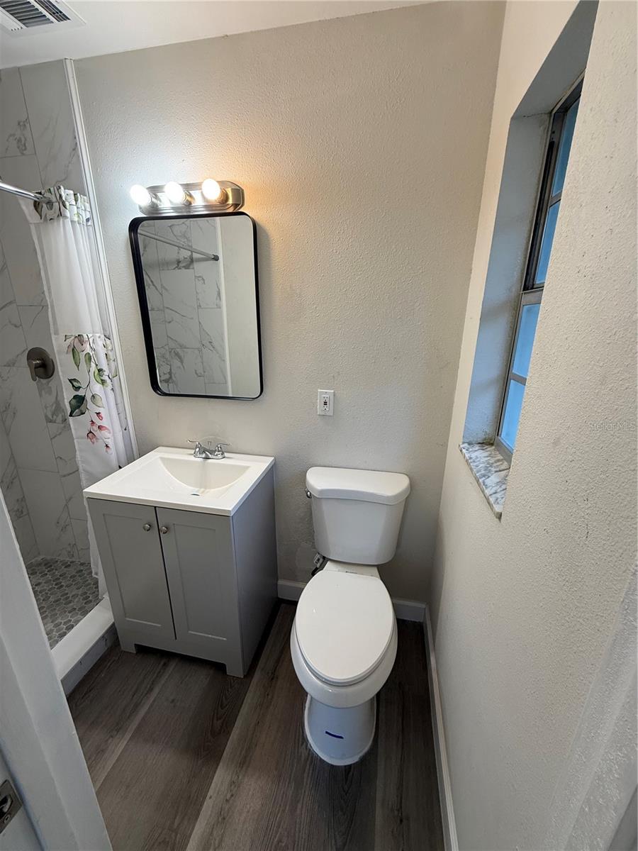 Image 13 of 20 For 2209 6th Street