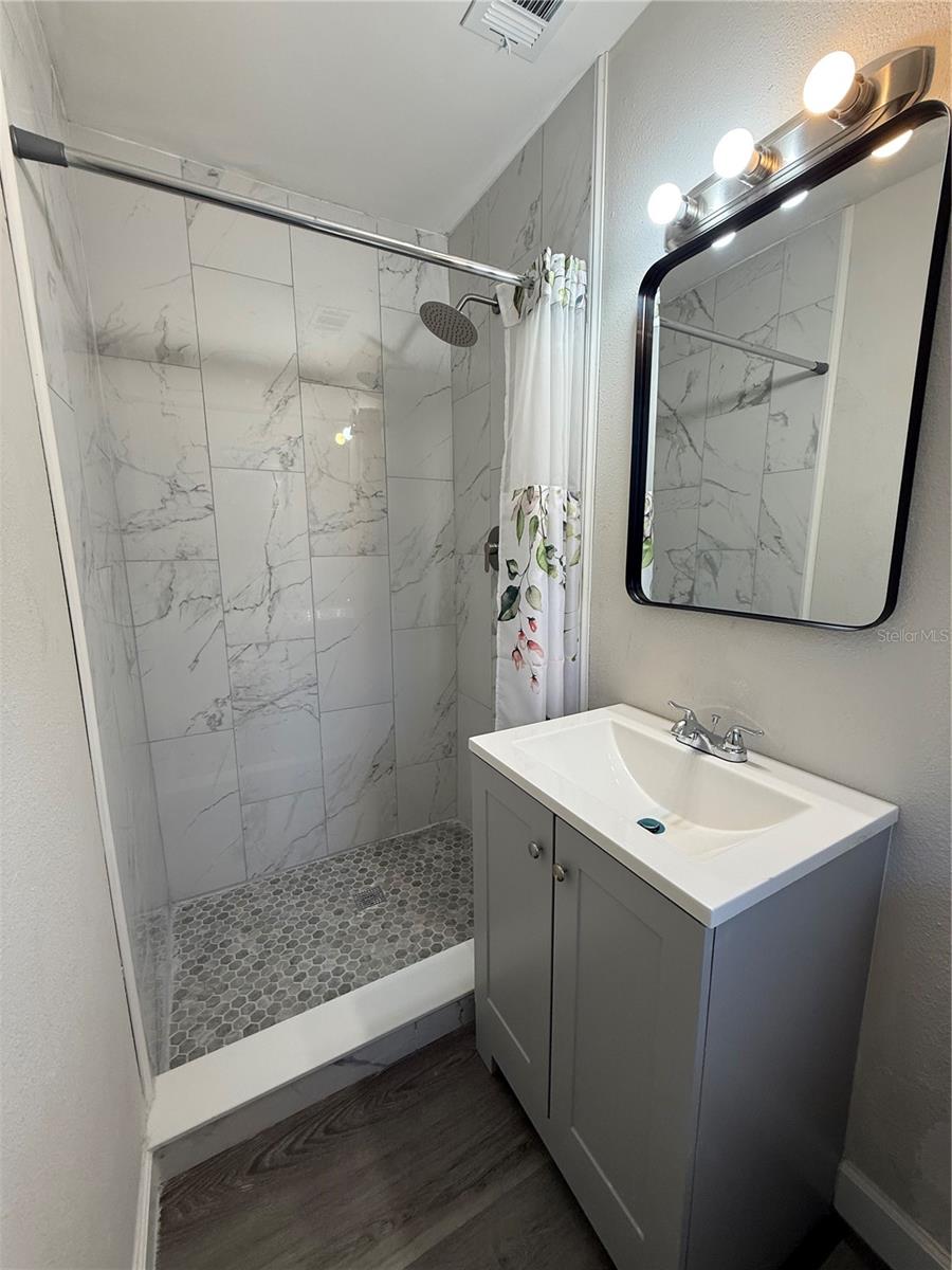 Image 14 of 20 For 2209 6th Street