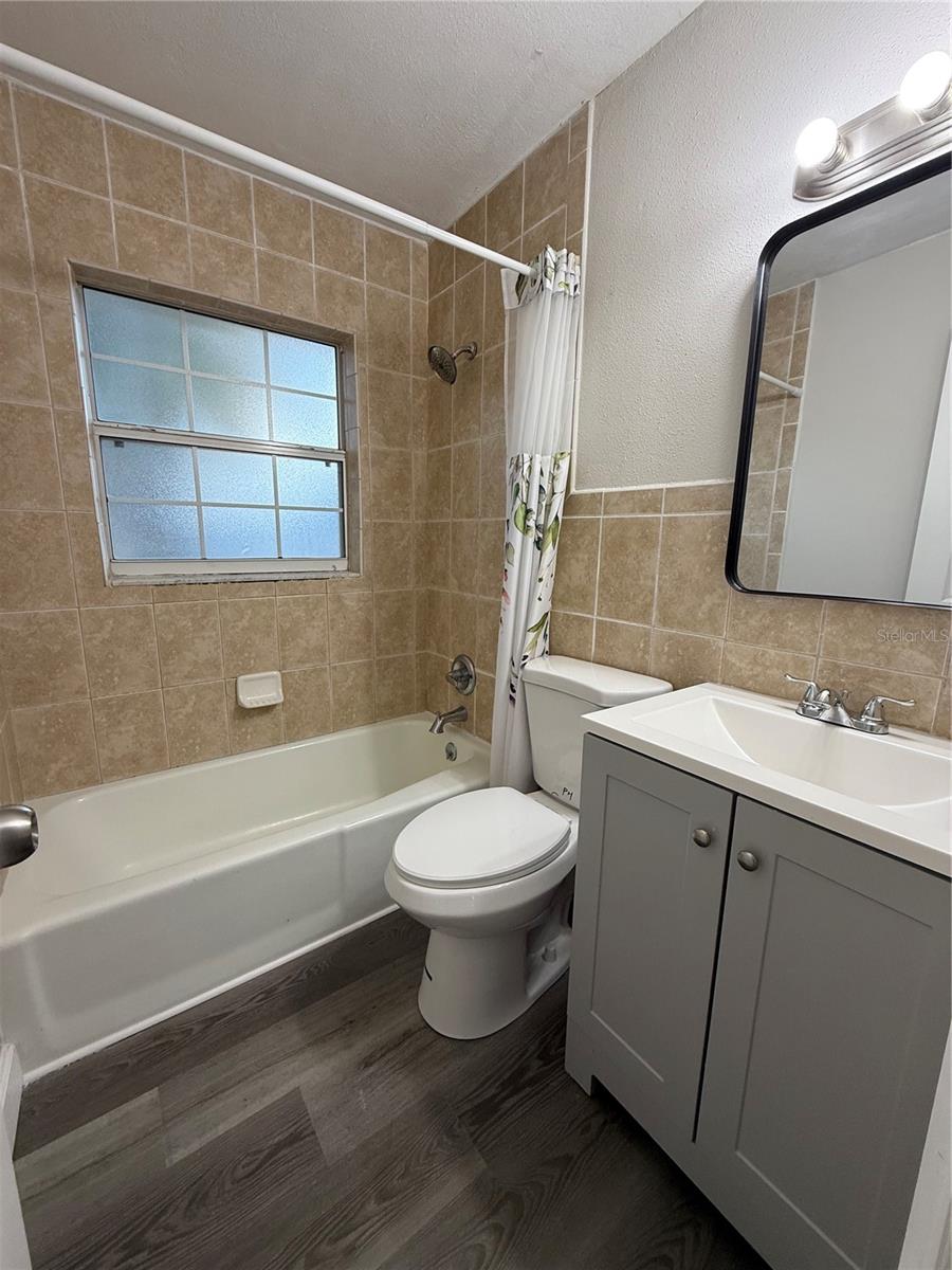 Image 17 of 20 For 2209 6th Street