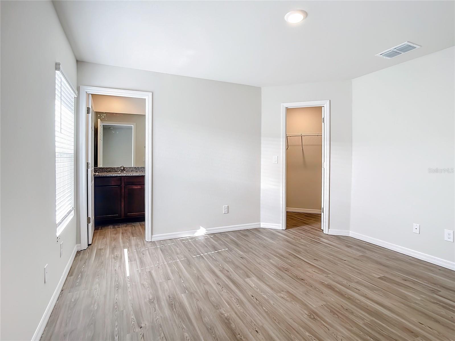 Image 9 of 16 For 17053 Nixon Avenue