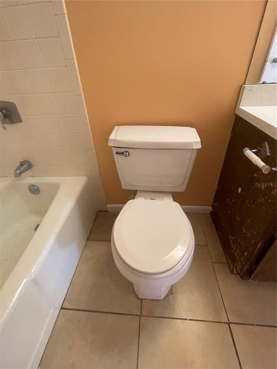 Image 28 of 49 For 549 Fairways Drive A