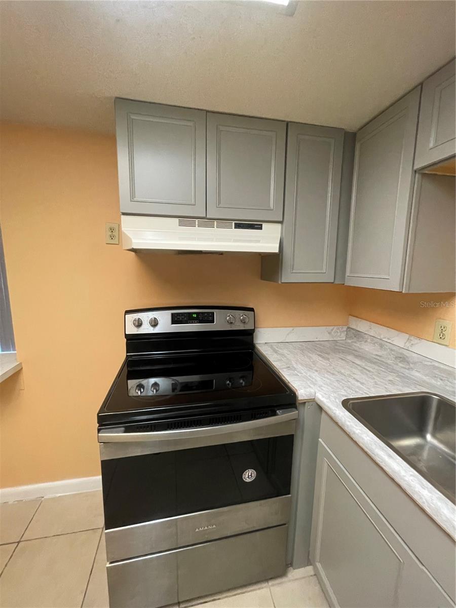 Image 8 of 49 For 549 Fairways Drive A