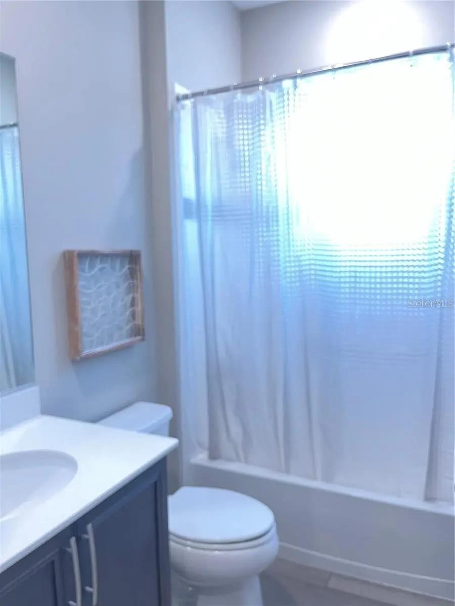 Image 16 of 18 For 9891 99th Loop