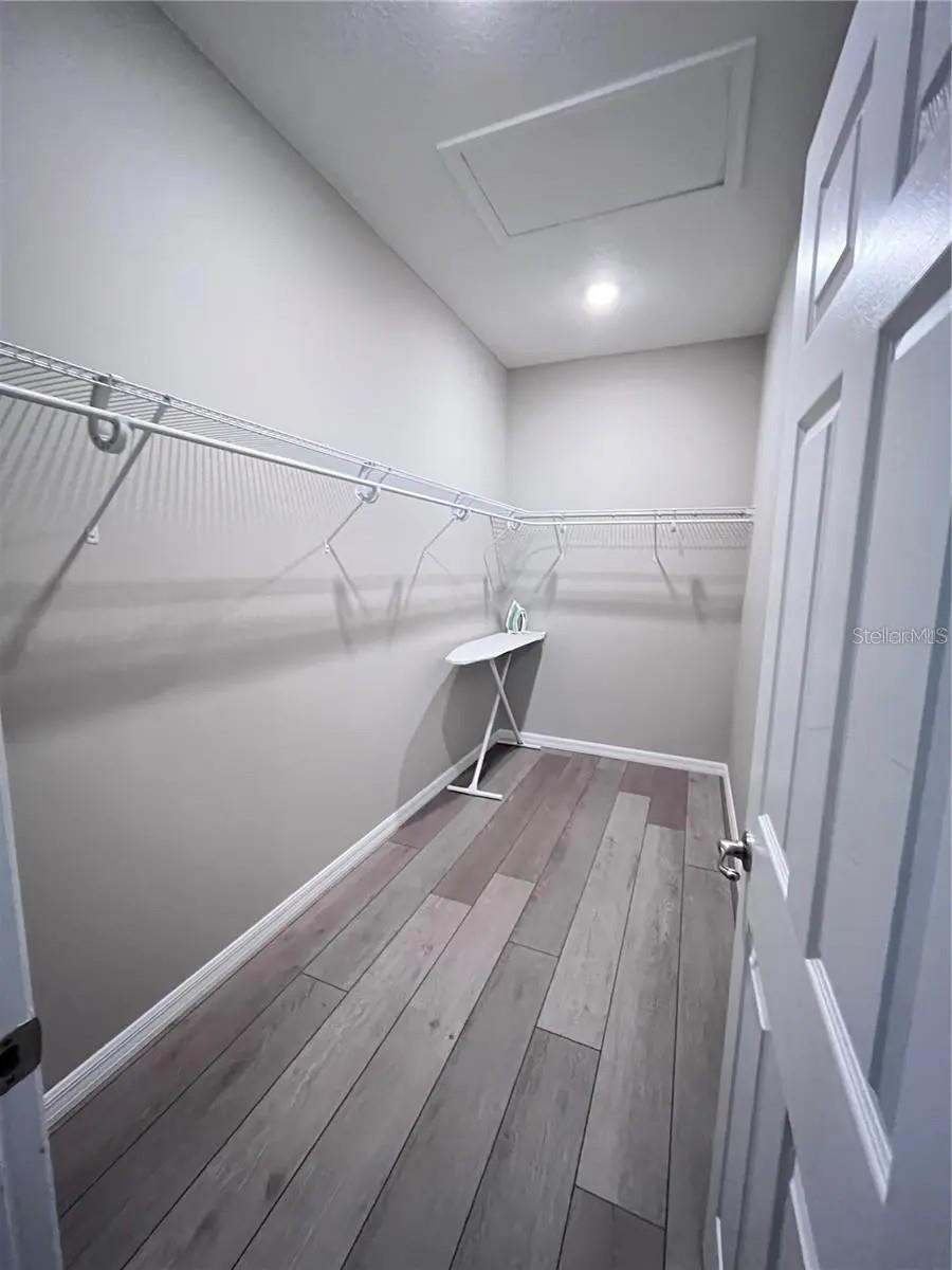 Image 9 of 18 For 9891 99th Loop