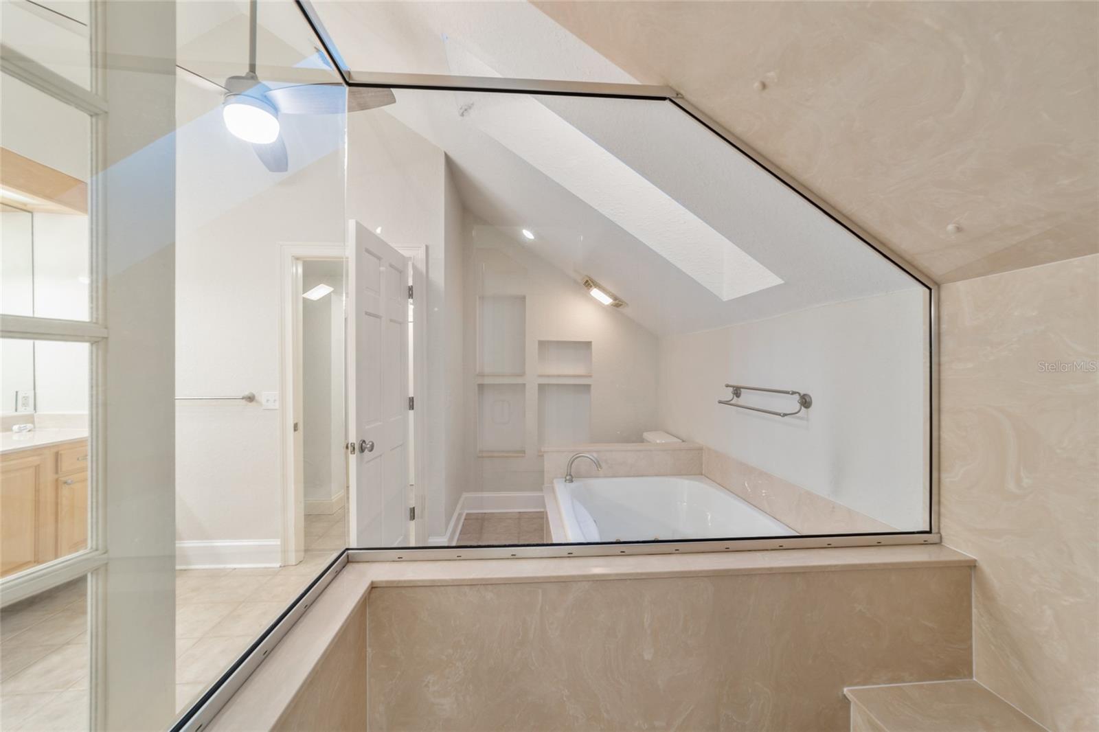 Image 44 of 95 For 16638 Highway 329