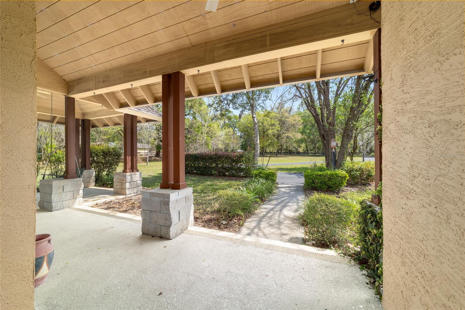 Image 49 of 95 For 16638 Highway 329