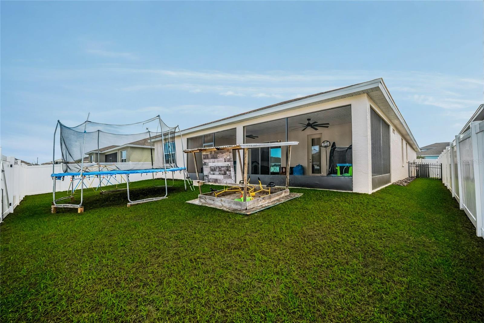 Image 16 of 70 For 6200 72nd Terrace