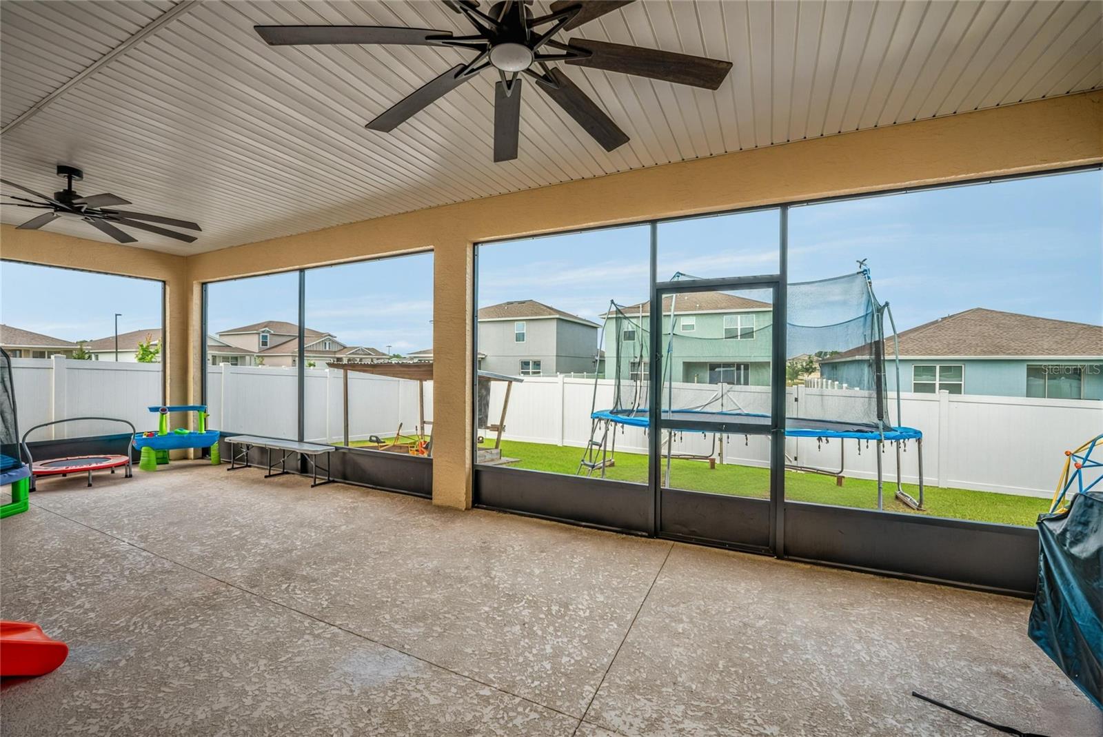 Image 17 of 70 For 6200 72nd Terrace