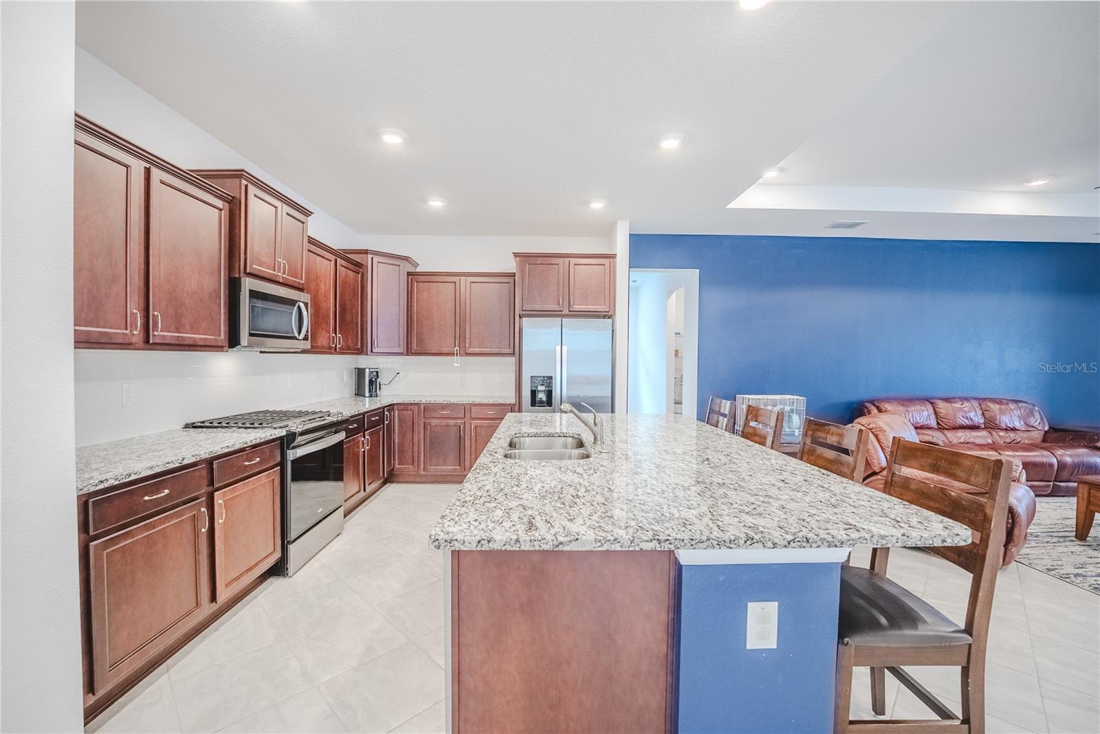 Image 21 of 70 For 6200 72nd Terrace