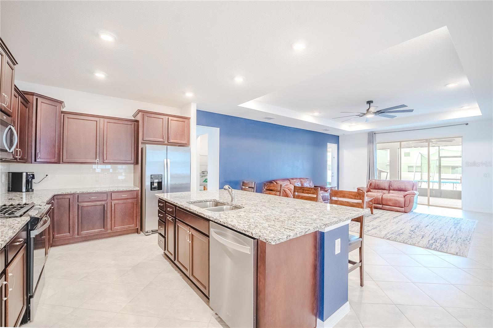 Image 25 of 70 For 6200 72nd Terrace